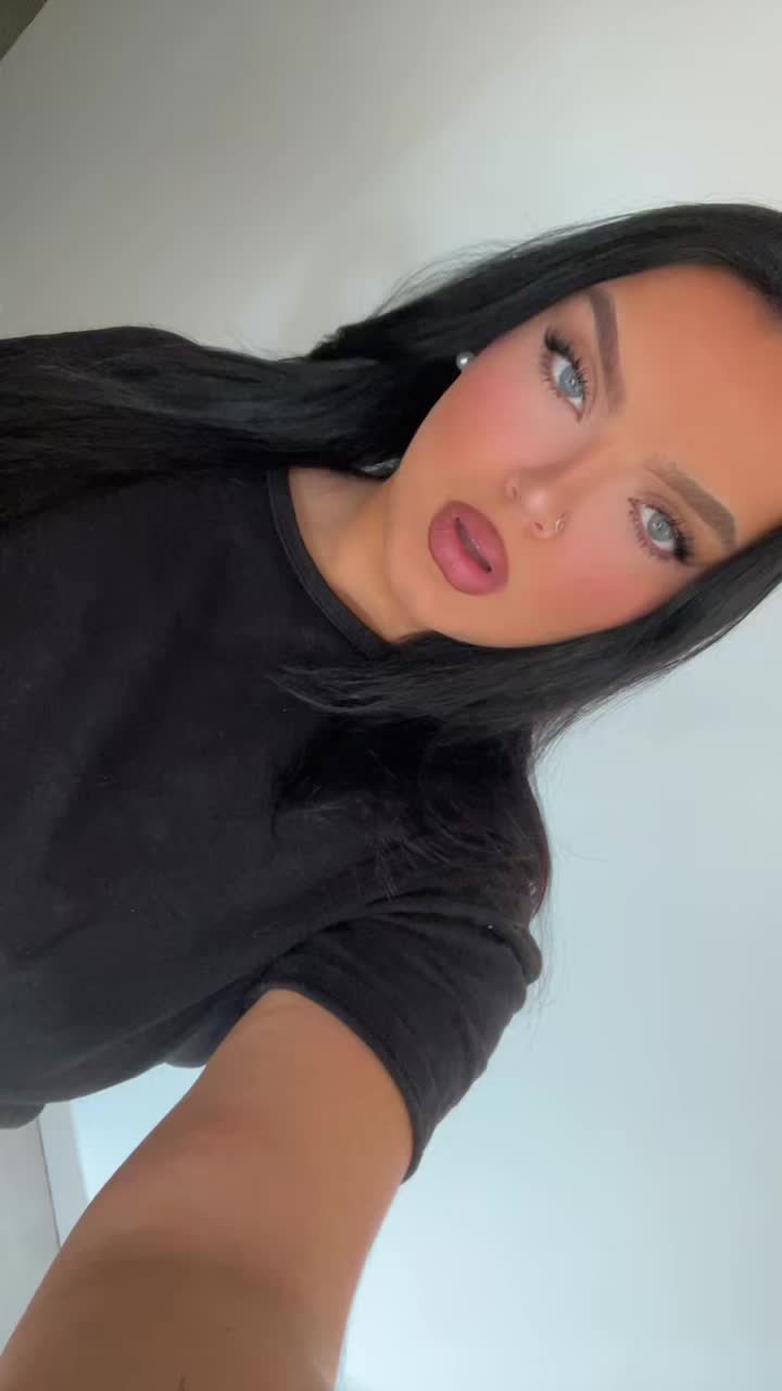 @Maya🇵🇰