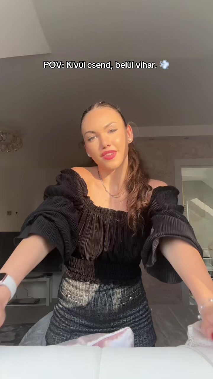 @Kóbor Léna