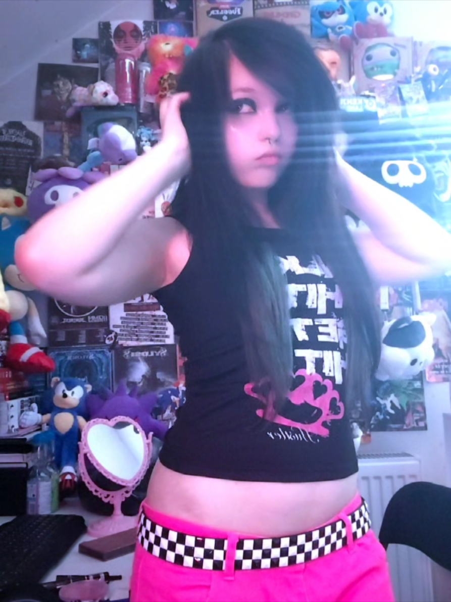 @PIXEL8D