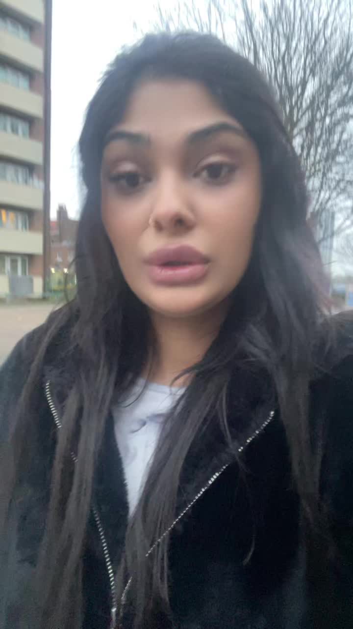 @Lavyy