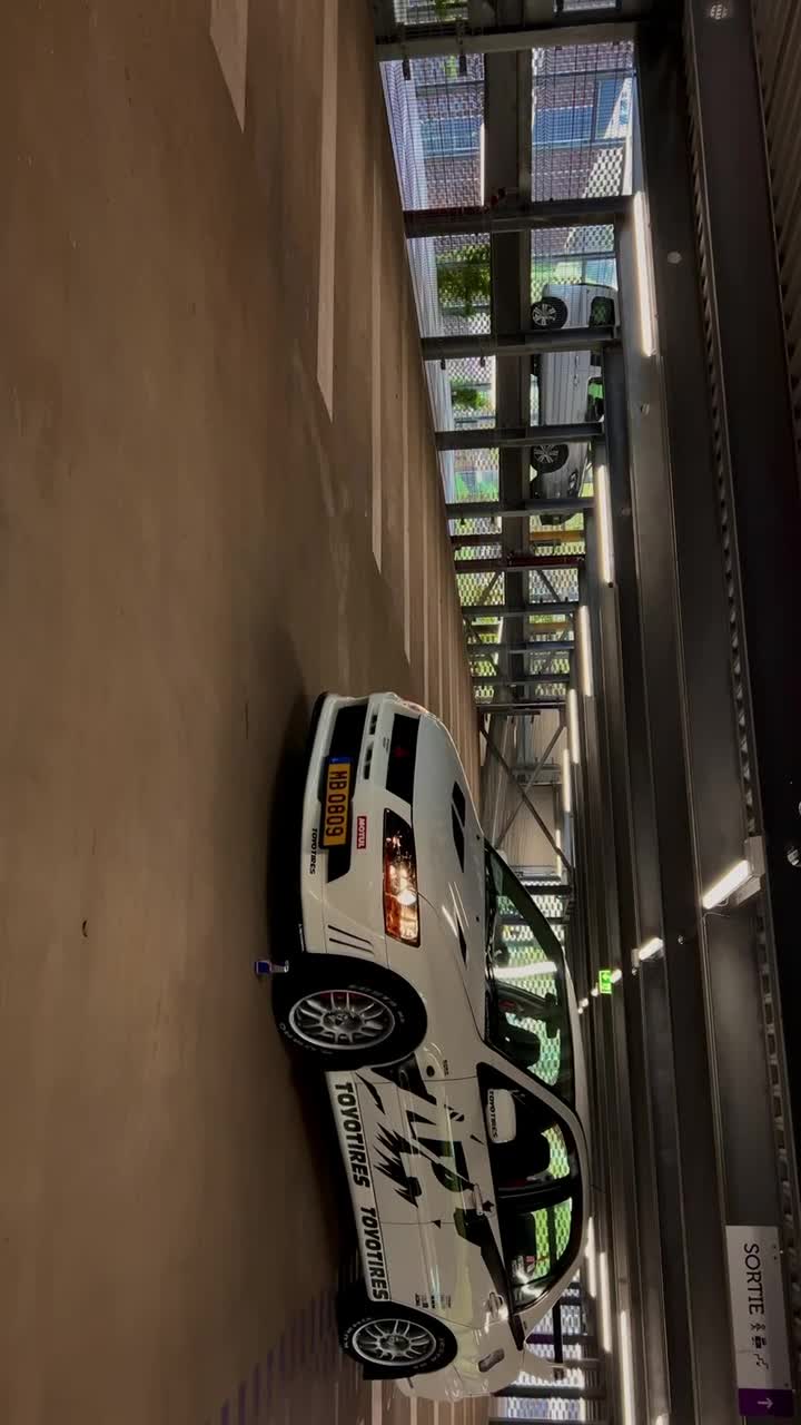 @MauriceLux