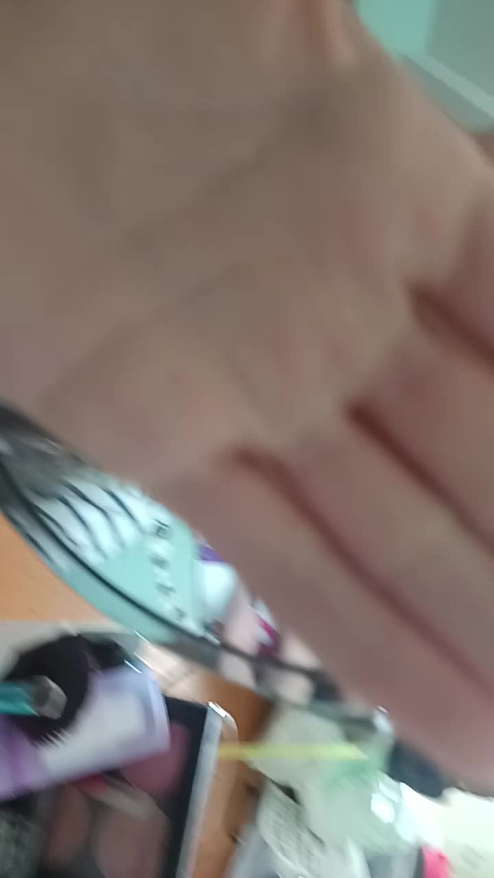 @la chica de la mirada matadora