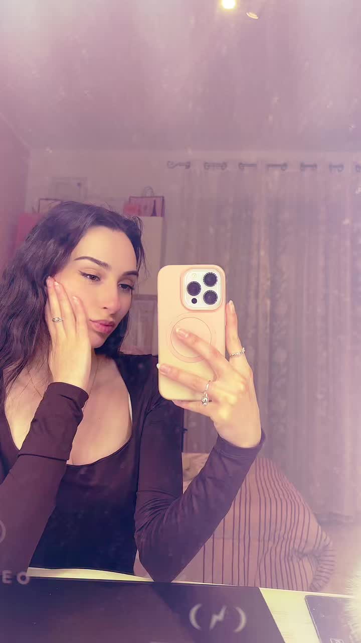 @Manu💄