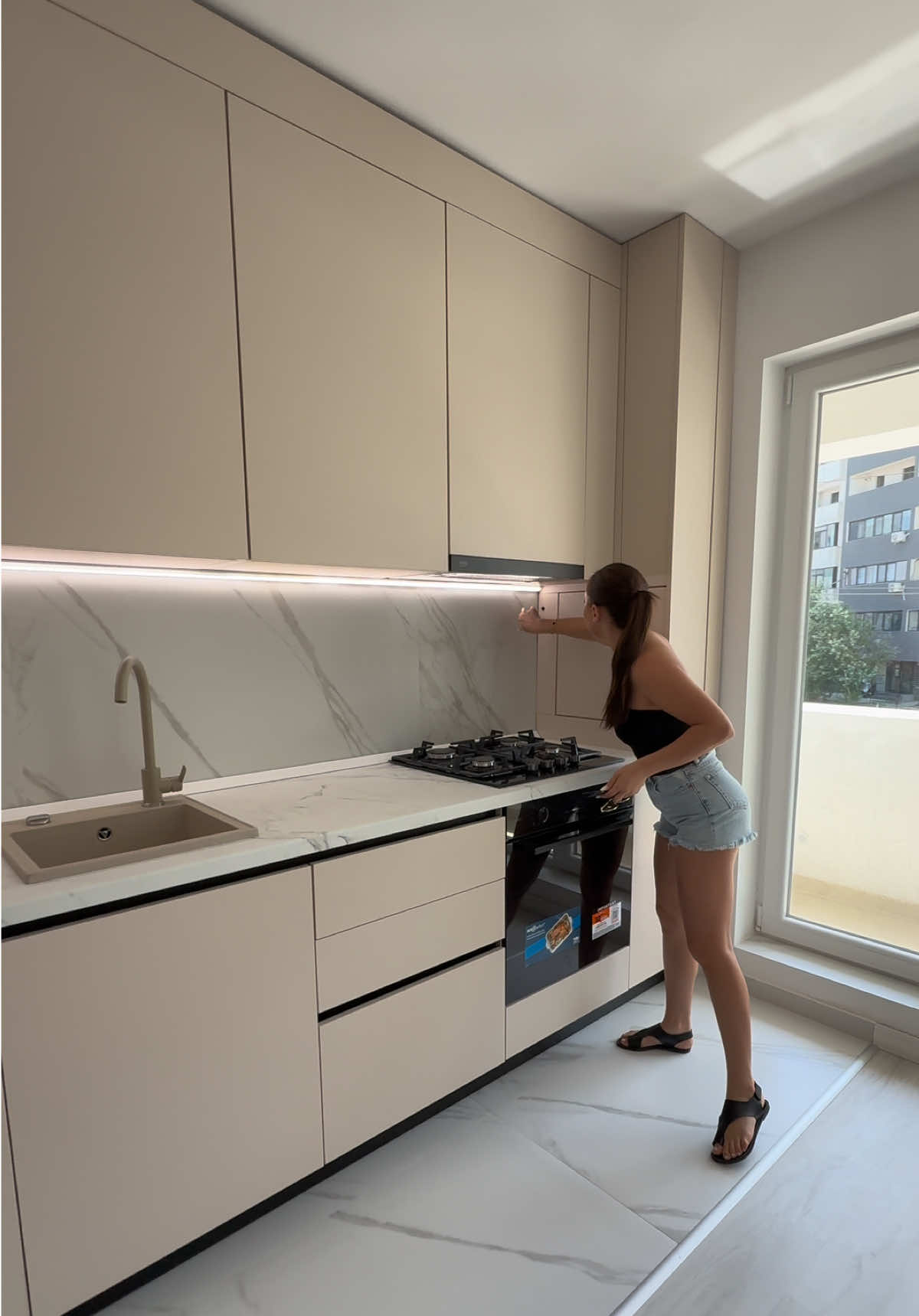 @adelina.elenav