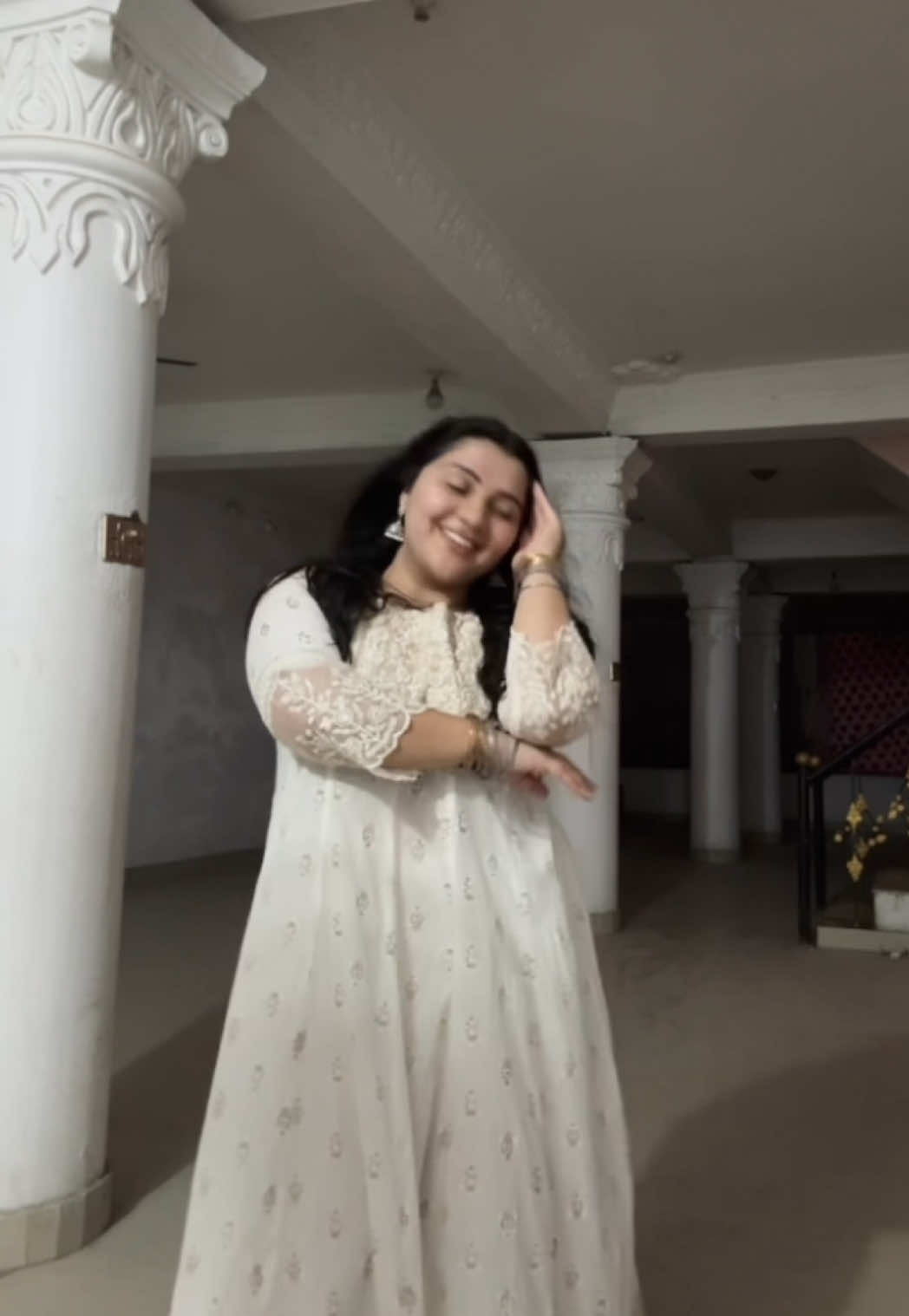 @sneha ꩜⋆.