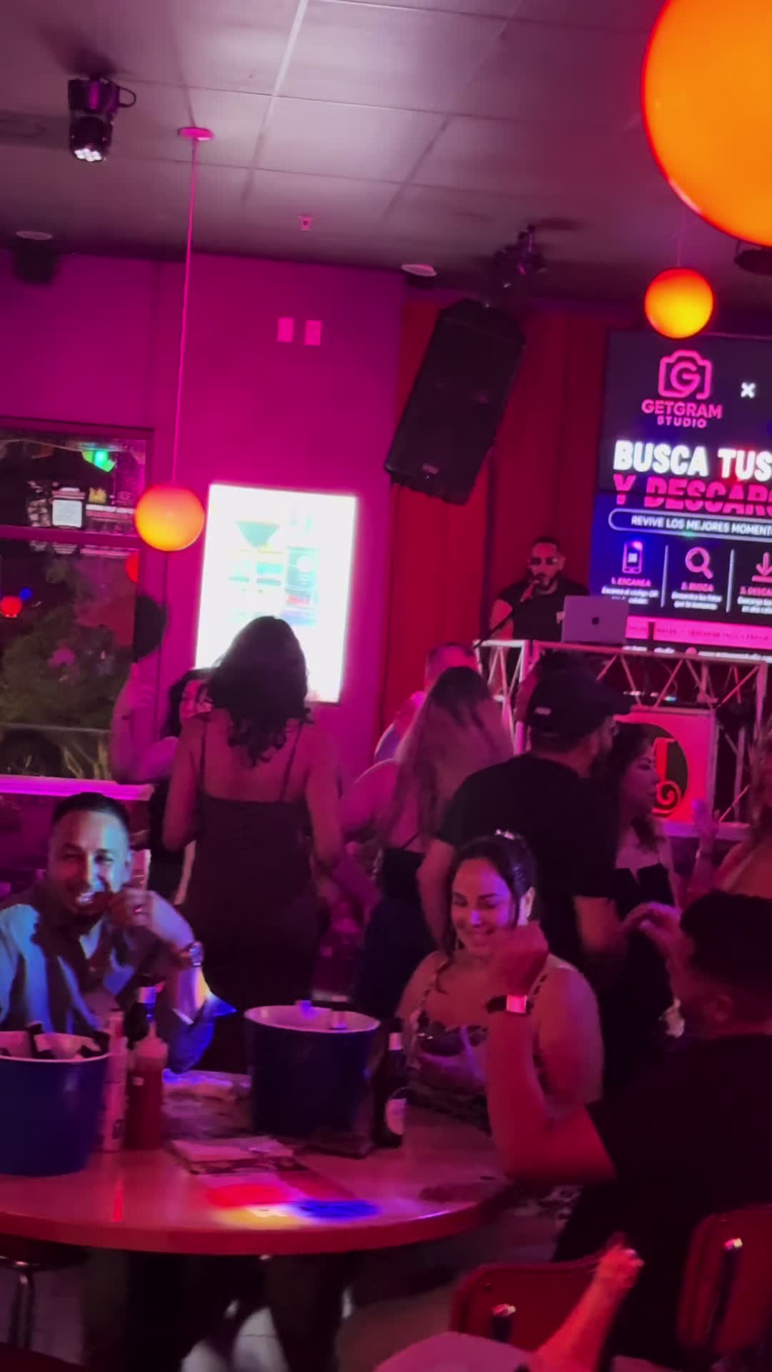 @Morenas Lat&iacute;n Bar & Grill