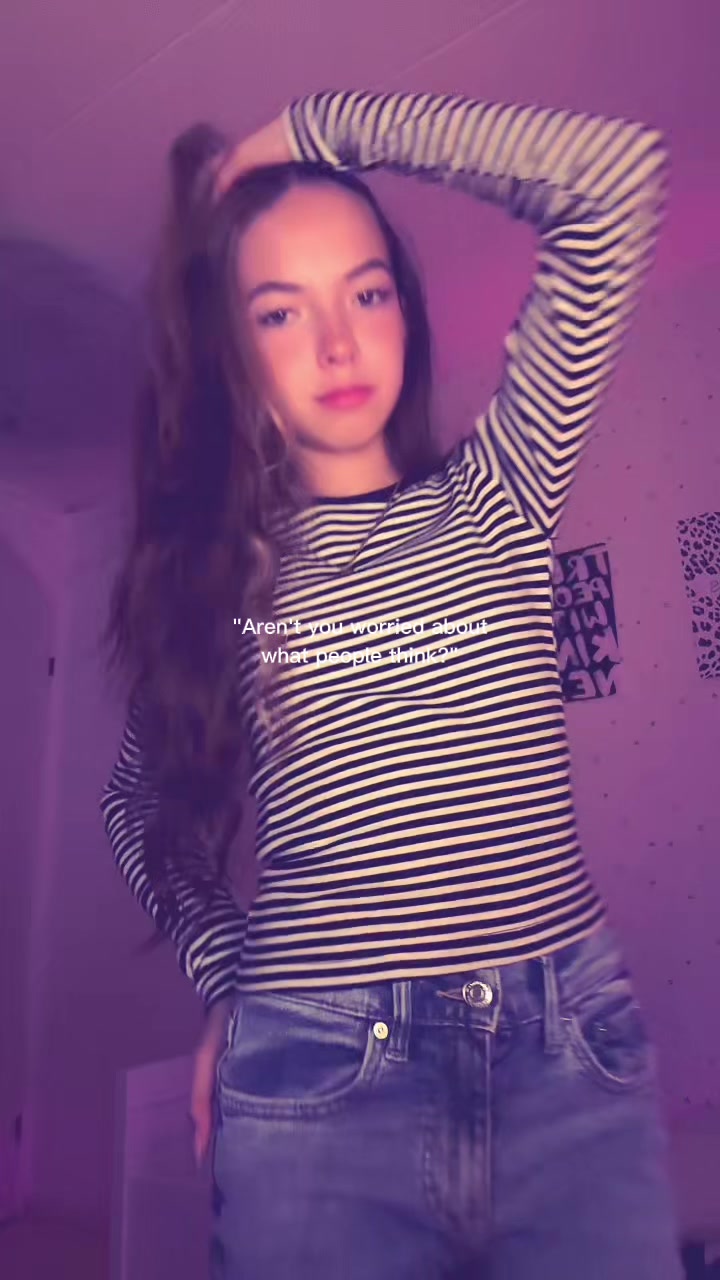 @inst:Mrs_Smith_Daria