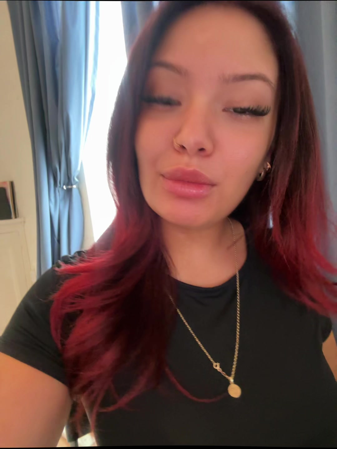 @Larisa