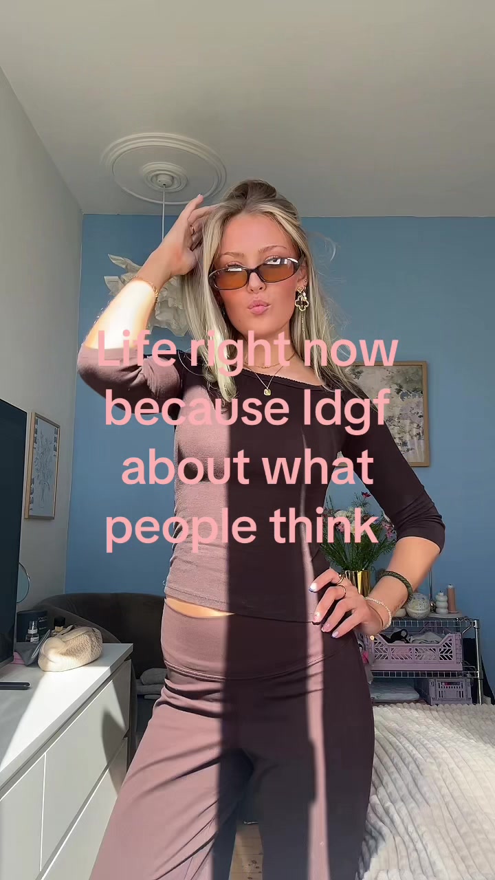 @Fifi