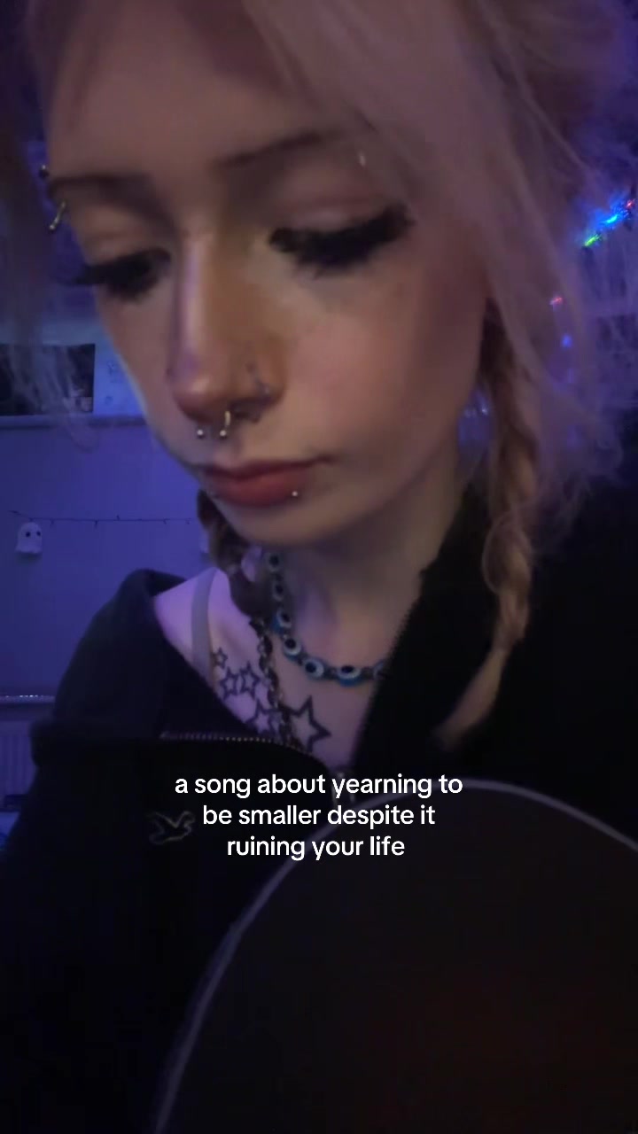 @EliEEYIYO