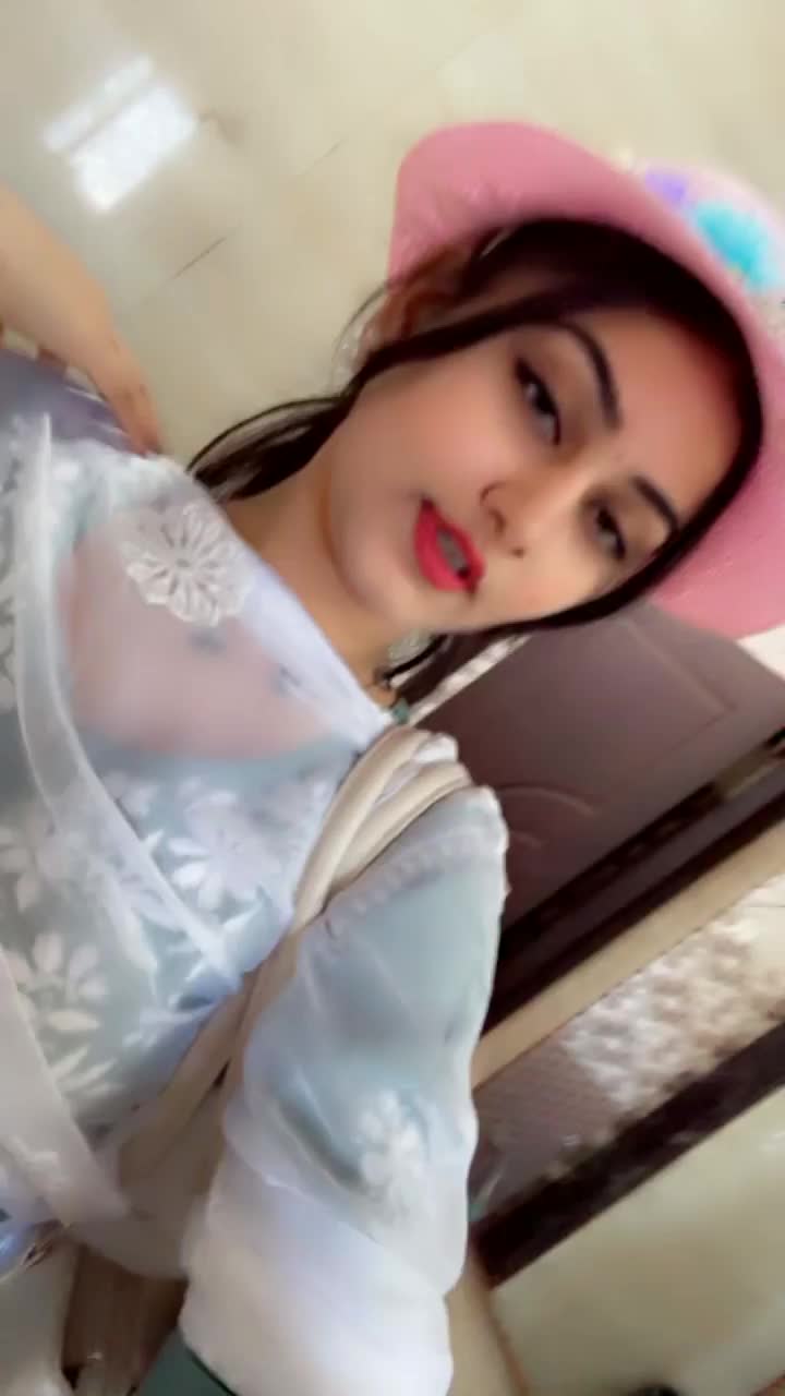 @𝐀𝐟𝐬𝐡𝐚 𝐑𝐨𝐬𝐡𝐚𝐧 🇵🇰