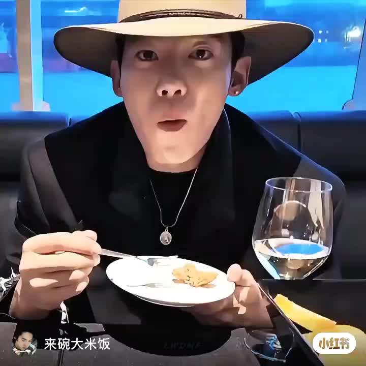 @สืออี 十一 (สิบเอ็ด)