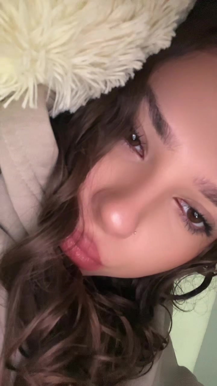 @𝐂𝐡𝐢_𝐚𝐫𝐤𝐚𝐚🌸🤍