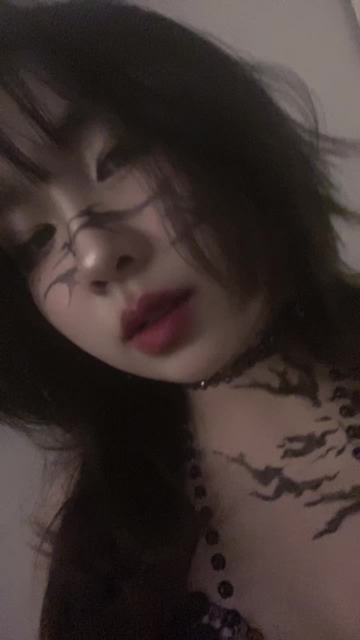 @𝕷𝔂 / 𝒀𝒂𝒛𝒖 🐾