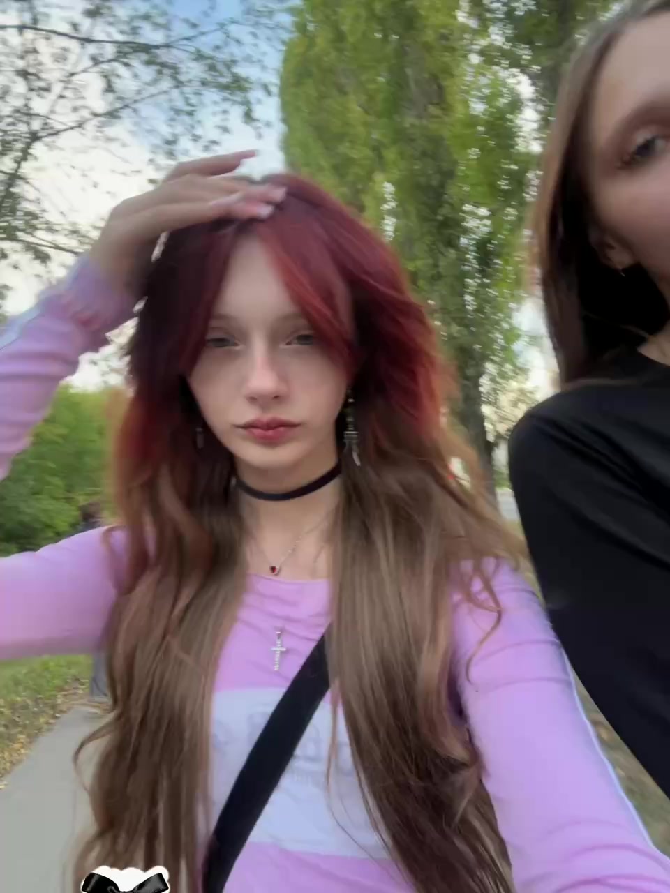 @Девочка с косичками
