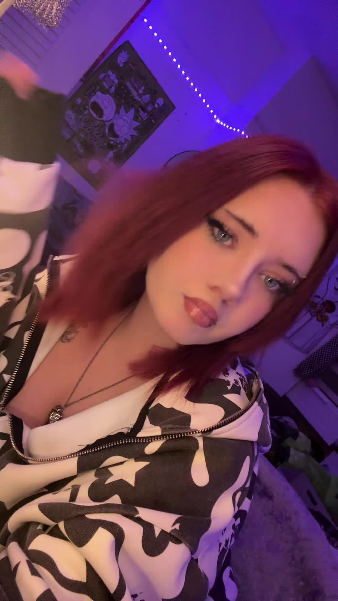 @️