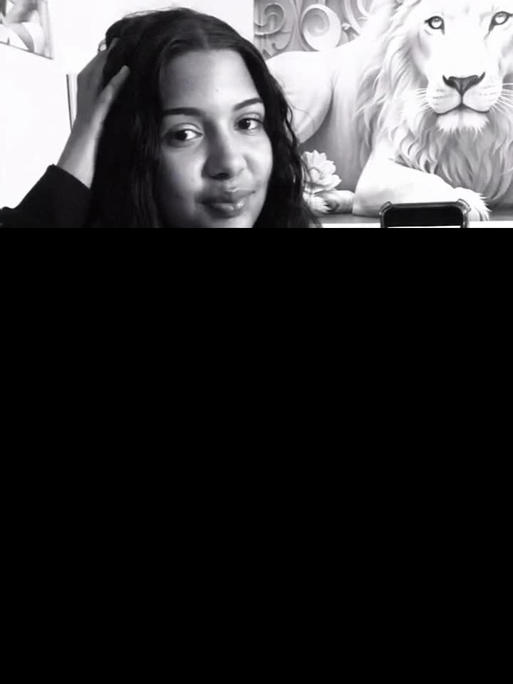 @Simmy🤍