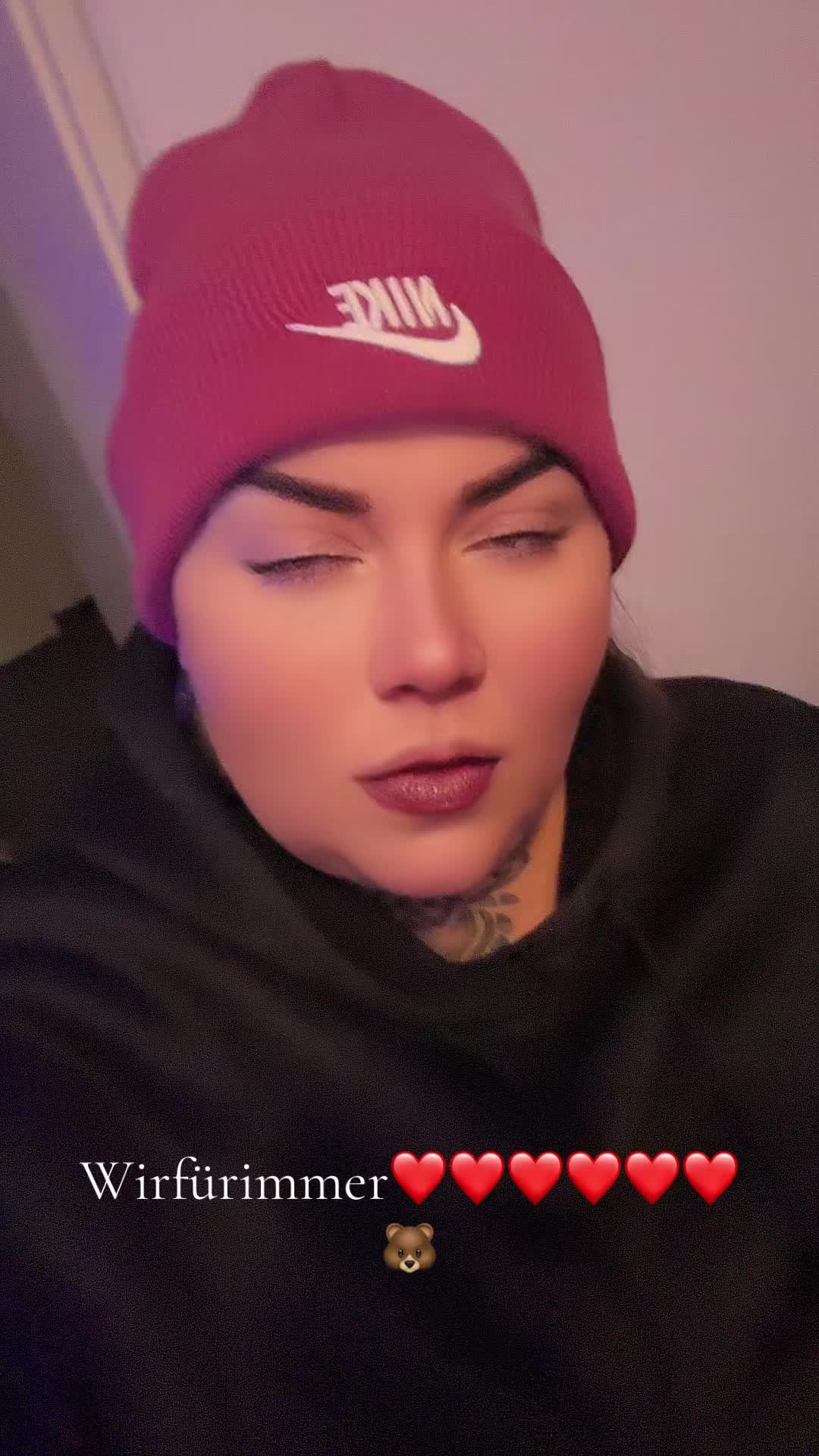 @Queen4ever1985