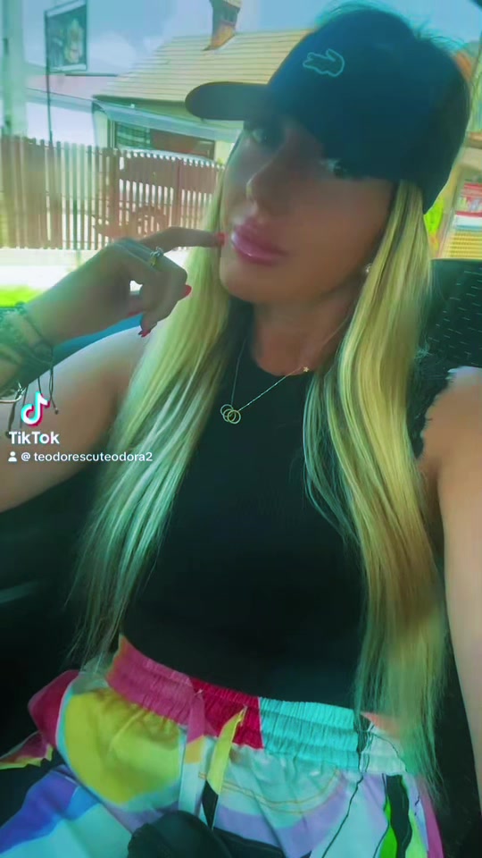 @Teodora