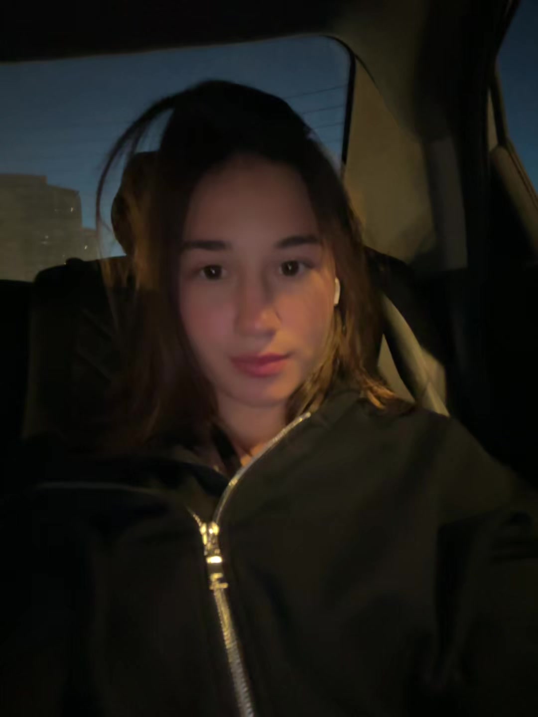 @𝐯𝐢𝐯𝐢