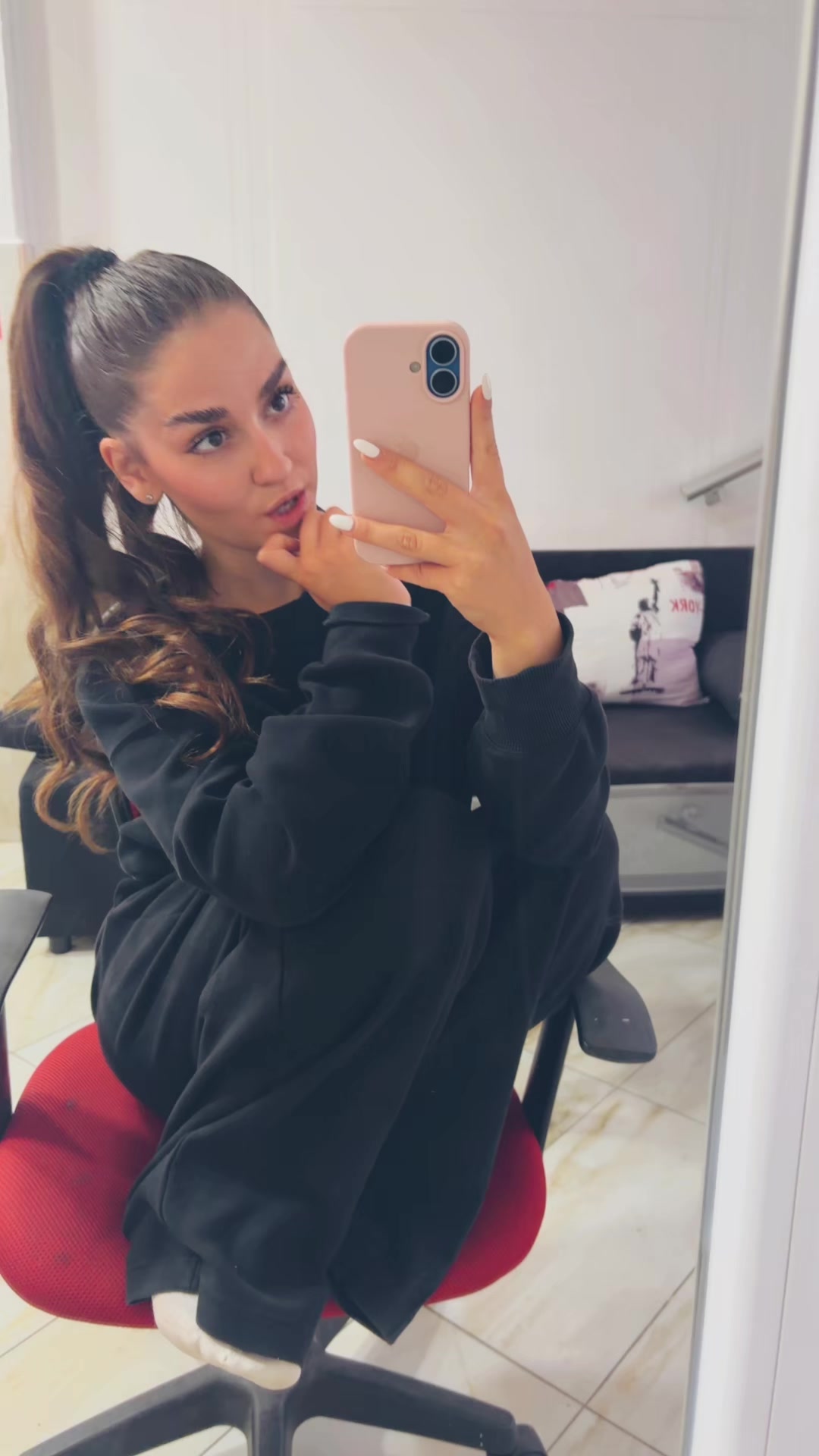 @Aišaa