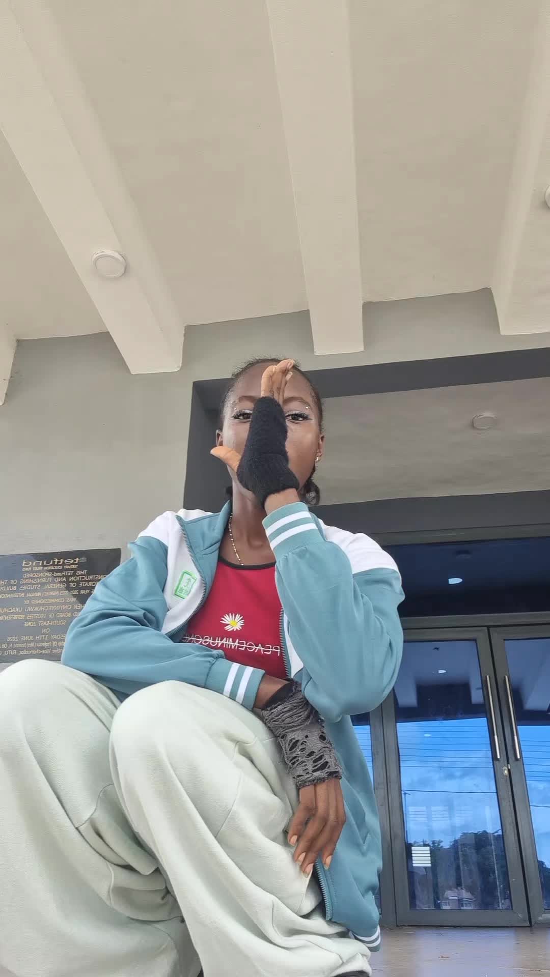 @Nina Kai