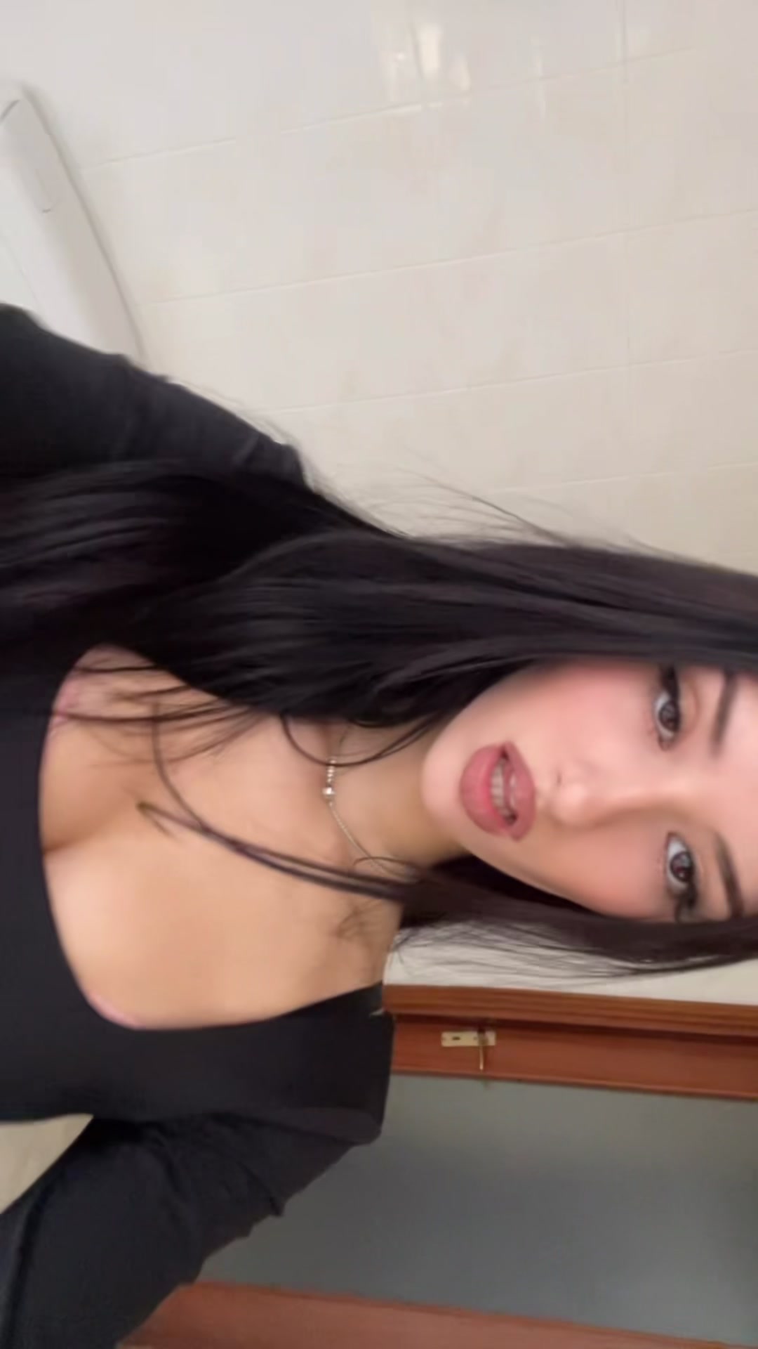 @𝑔𝑖𝑛𝑒𝑧🍷