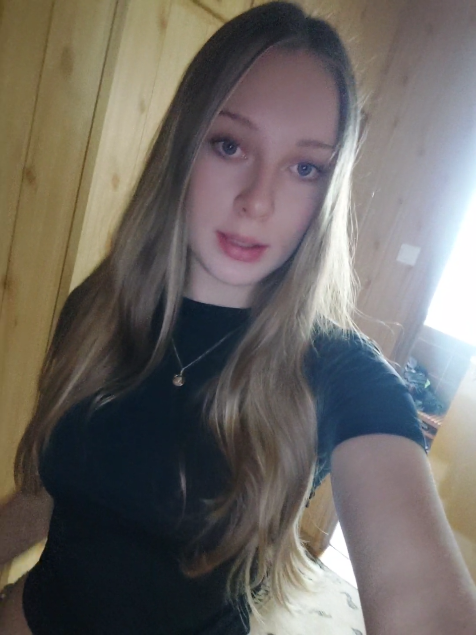 @𝕺𝖑𝖎𝖜𝖎𝖆🥀