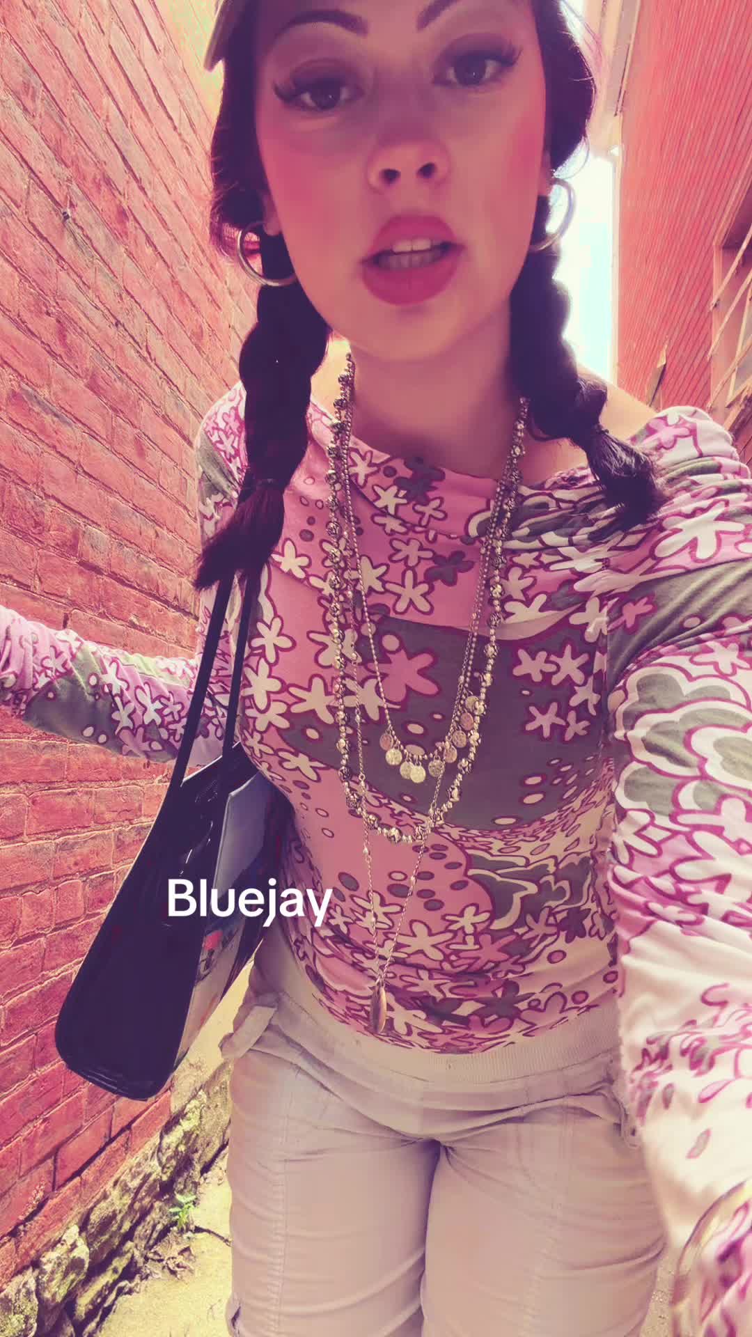 @ellasuewhatitdo