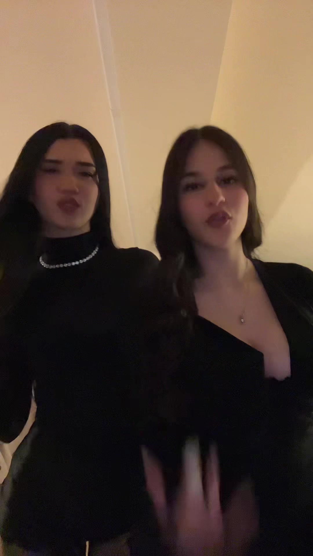 @MARISSA