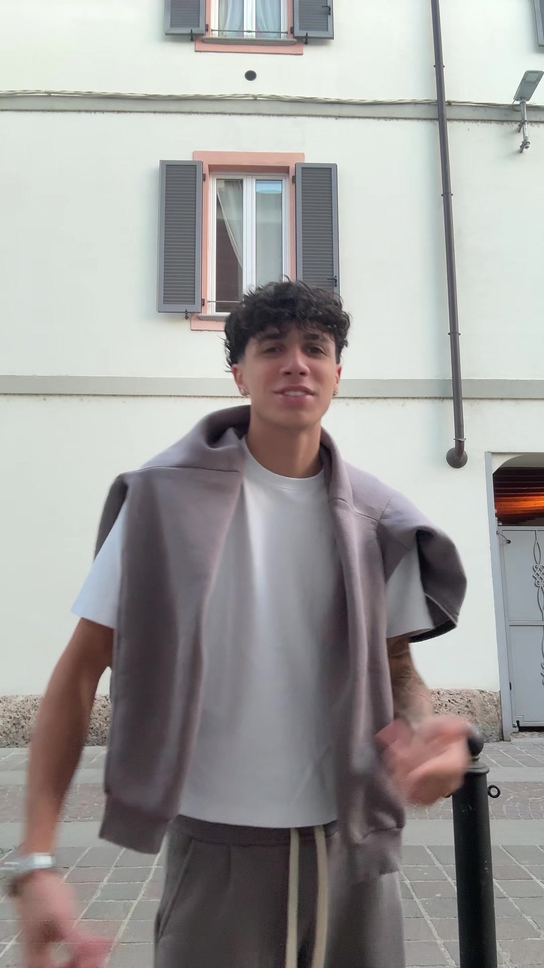 @L E O N A R D O🦚