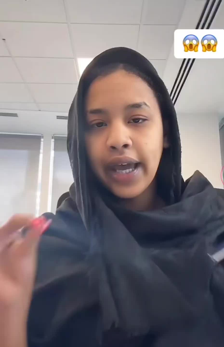 @الأسد هنا لينظف