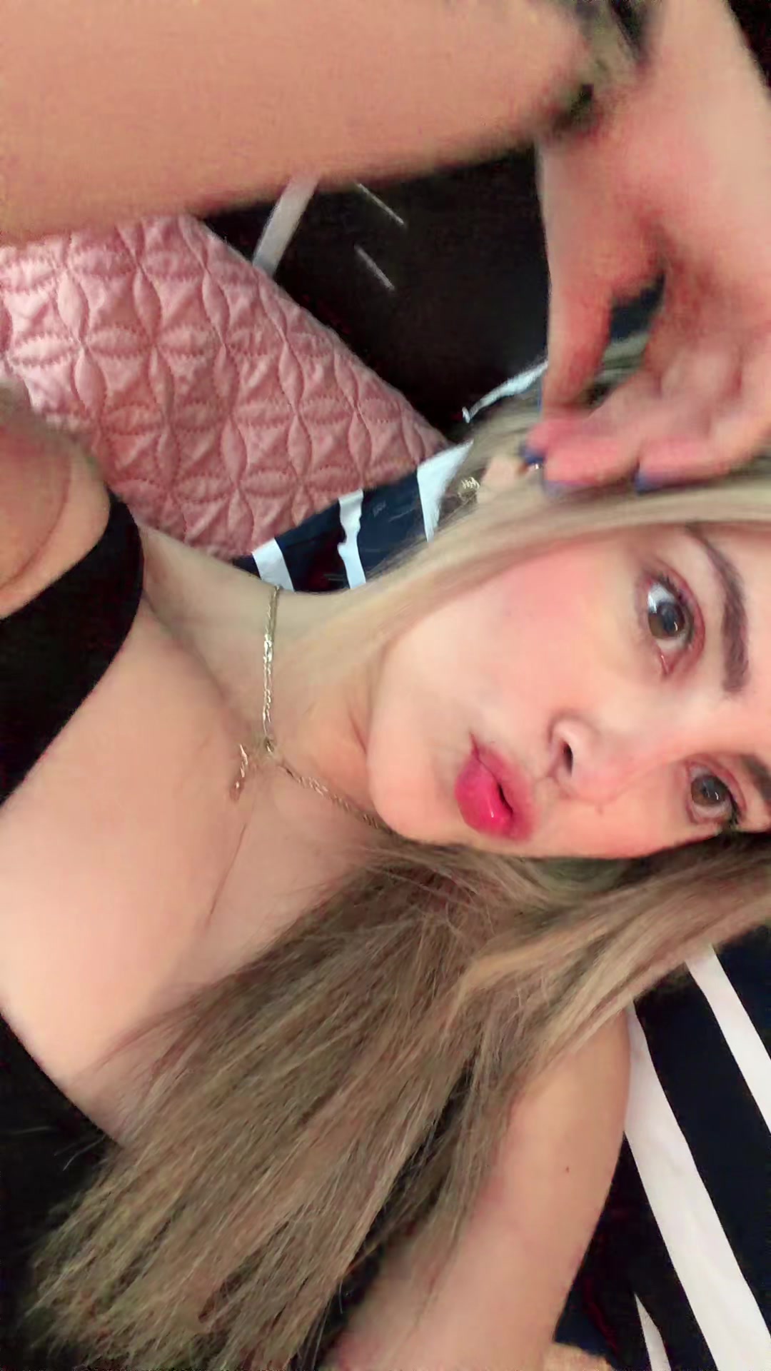 @️