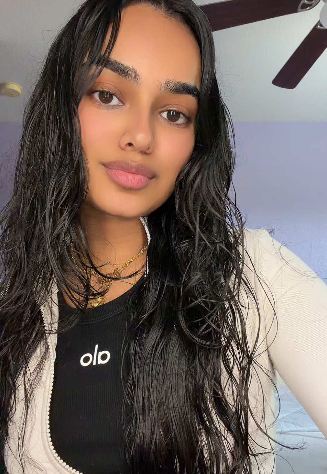 @anuubaee