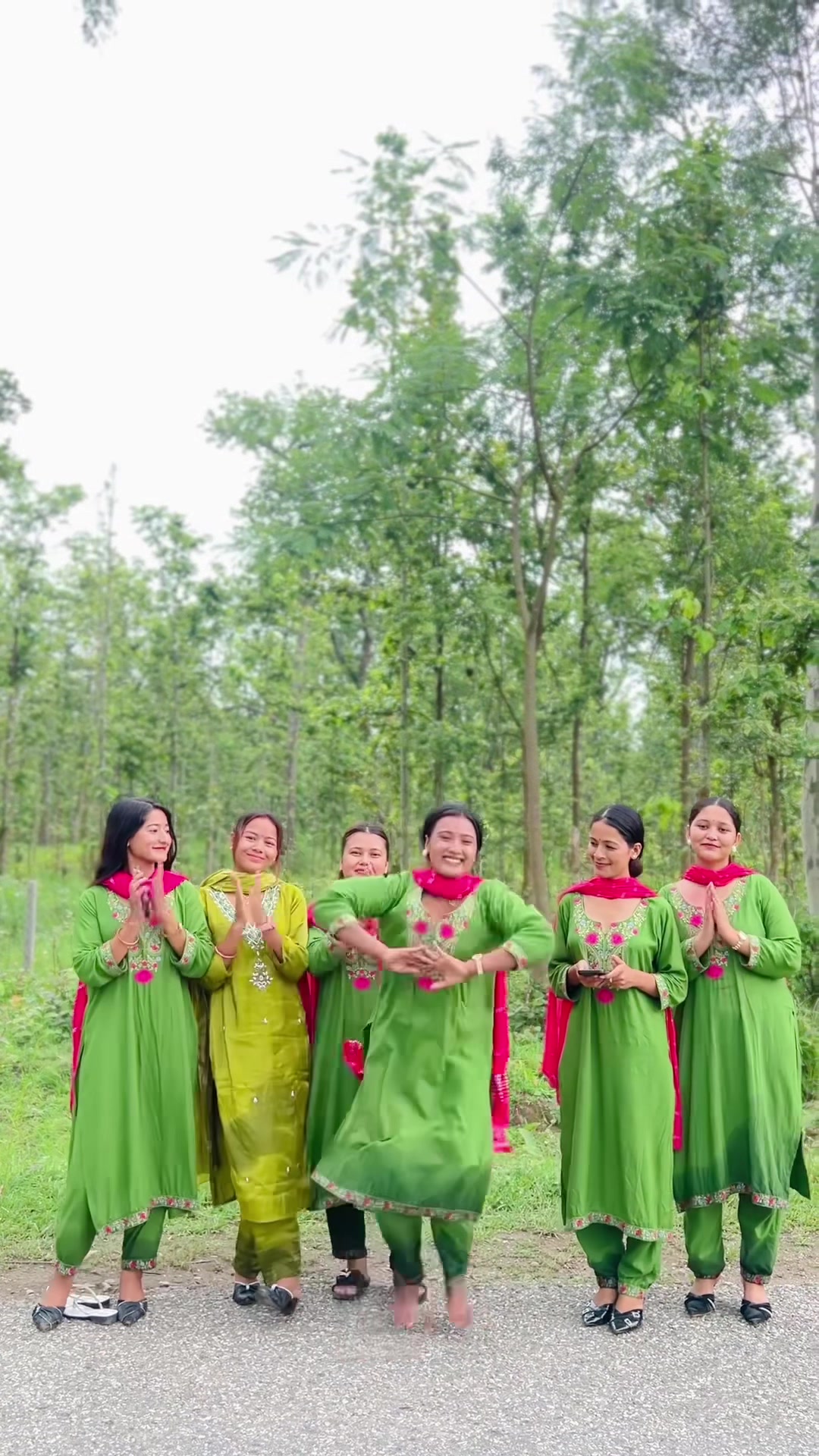 @चमेली खत्री👸🫶