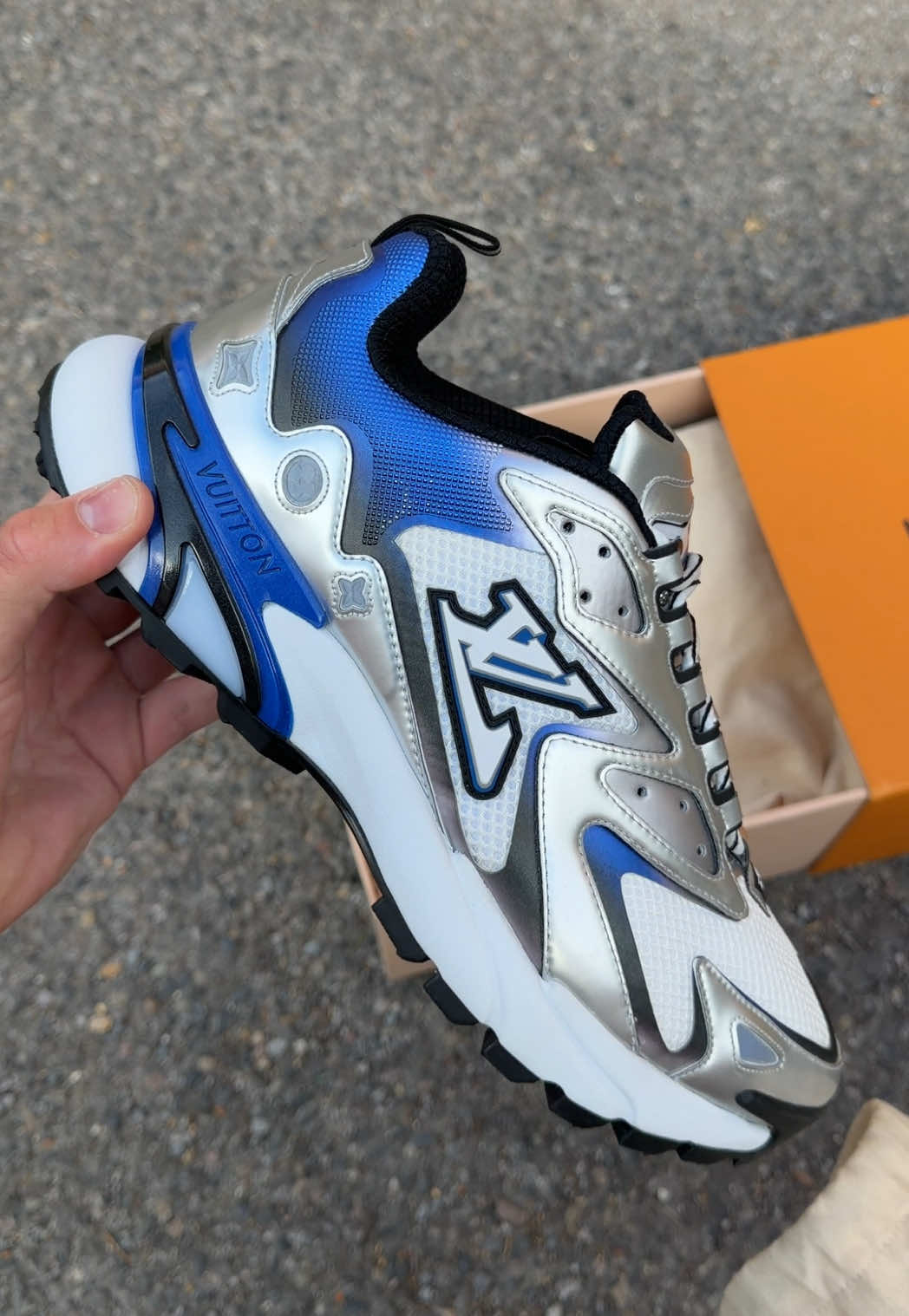 @lovedkicks