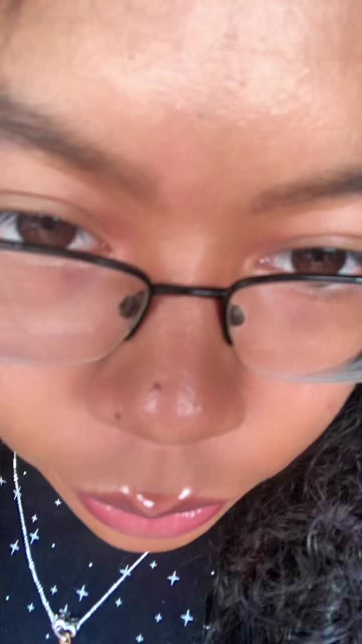 @Mera_&aring;rtist
