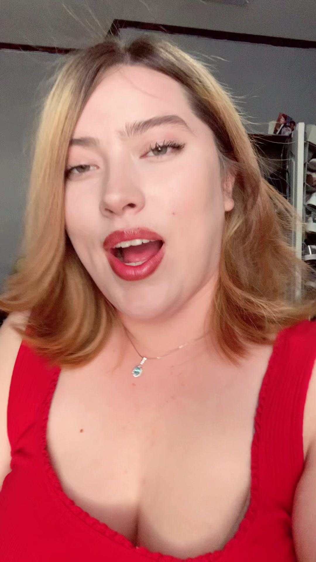 @Julieana