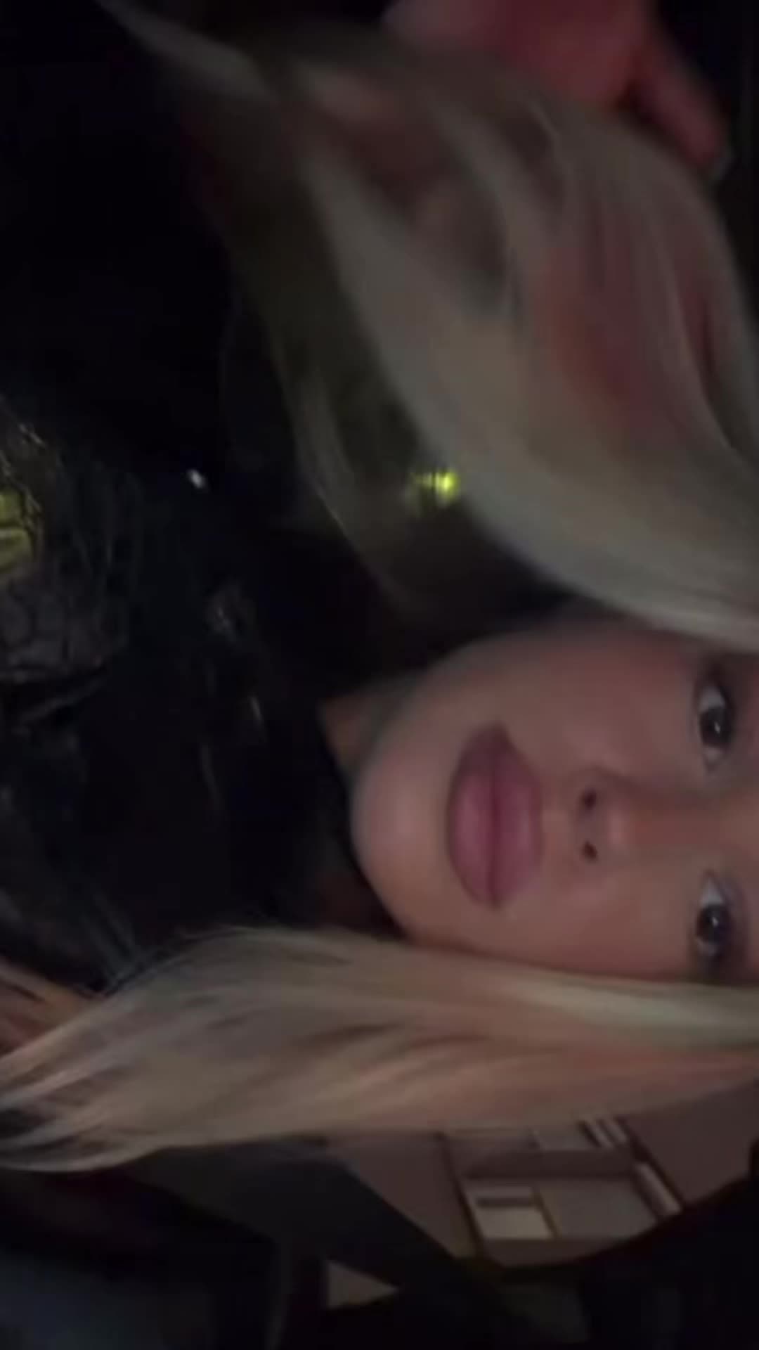 @Emaaxx
