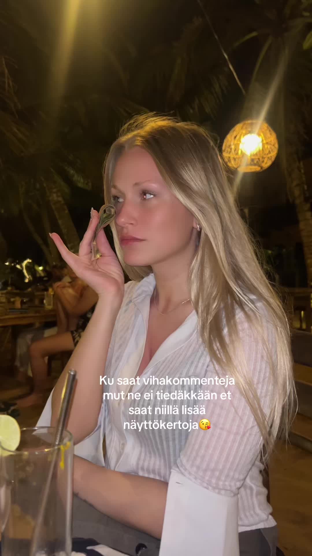 @ELLA🤠