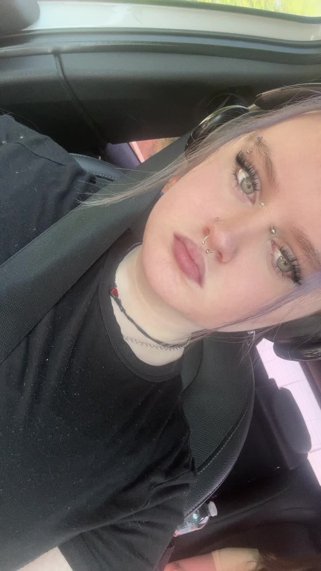 @Meow💕🚬
