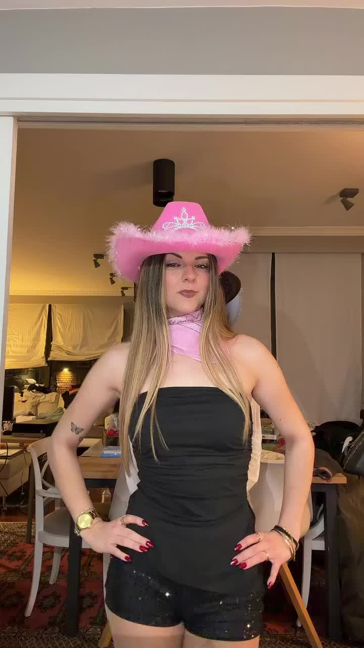 @MERYYY