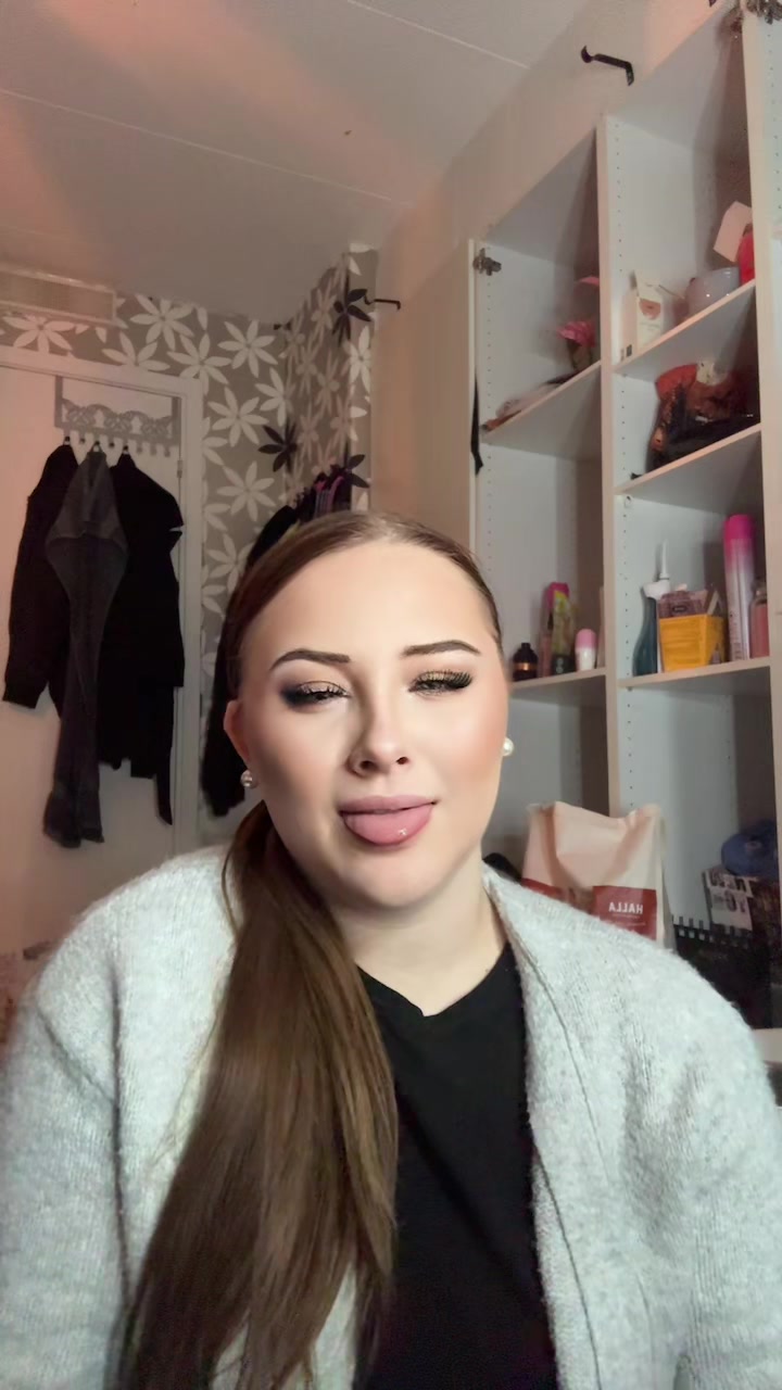 @Jennefer