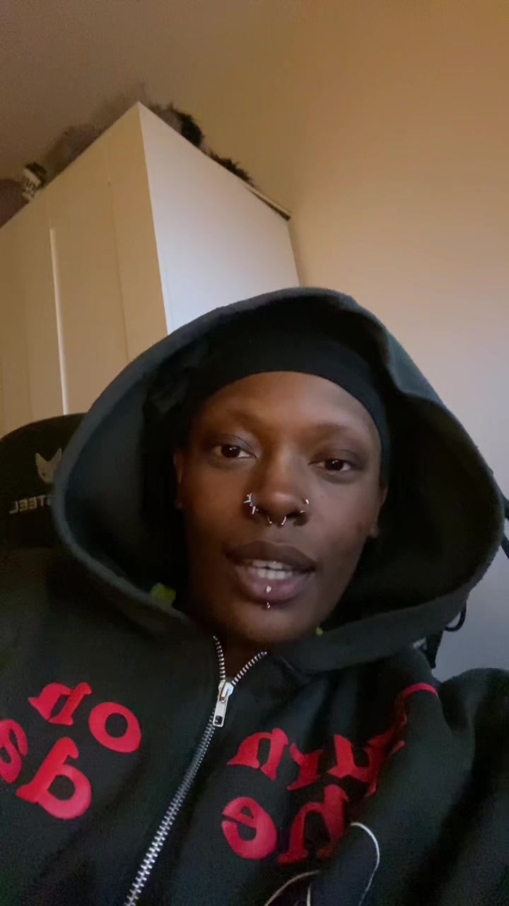 @Cookie Tsunami 🧛🏾♀️
