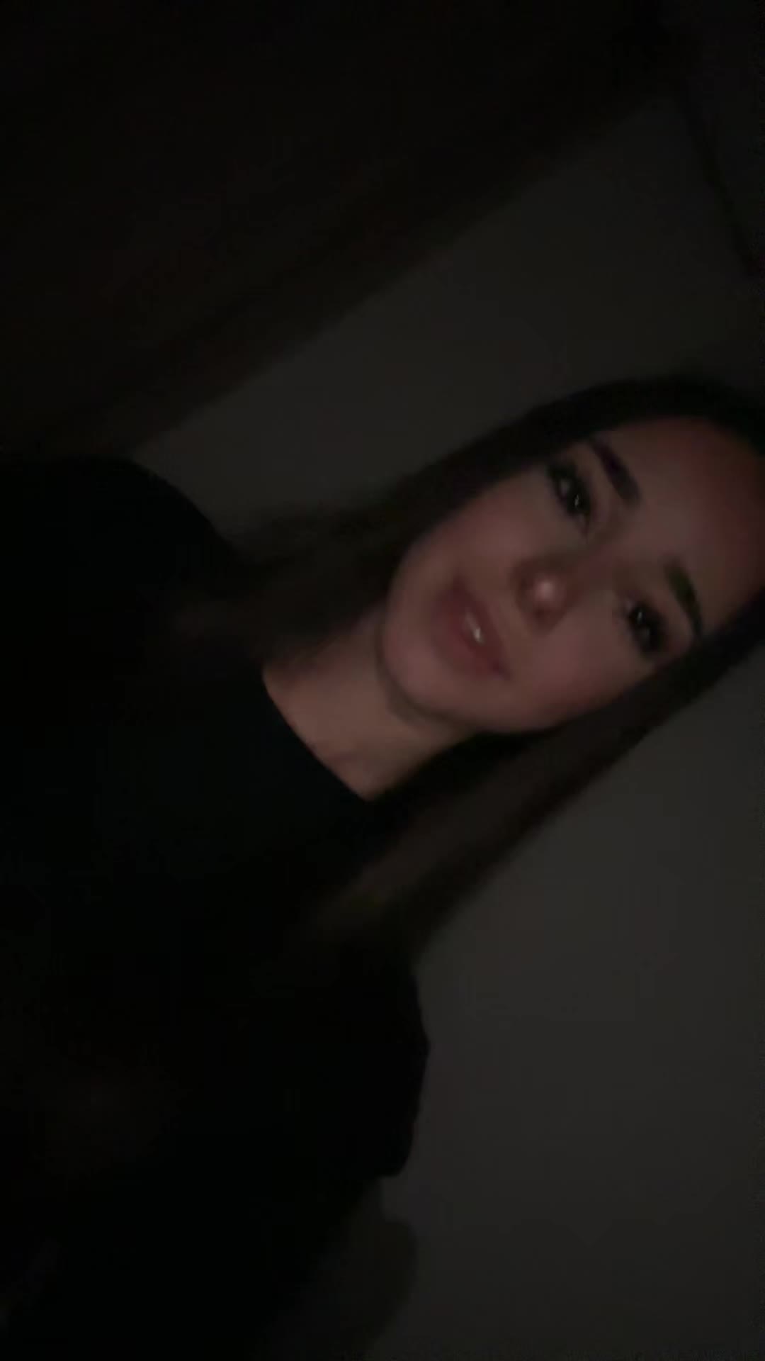 @karoline