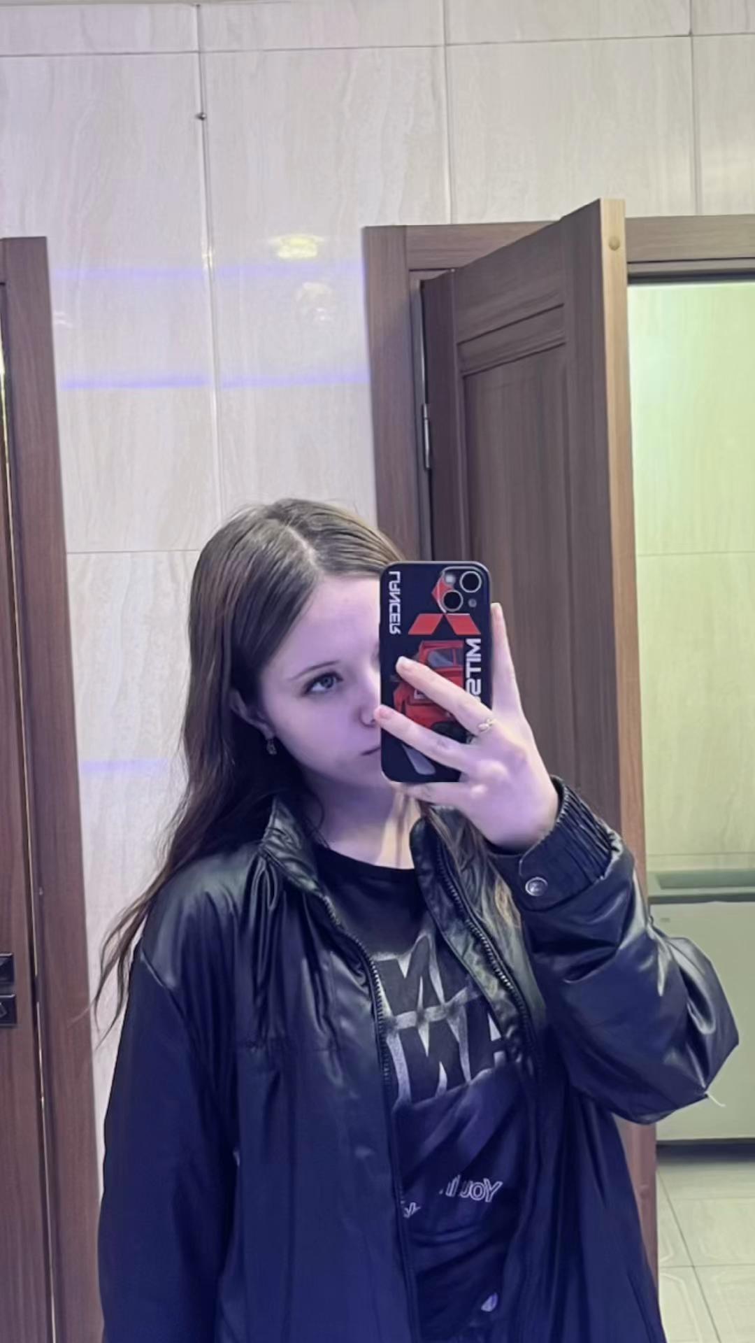 @🖤