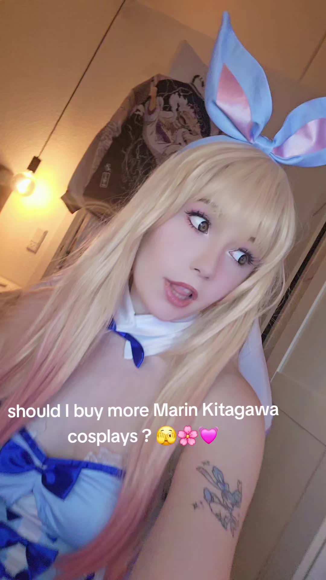 @୨ৎLaura