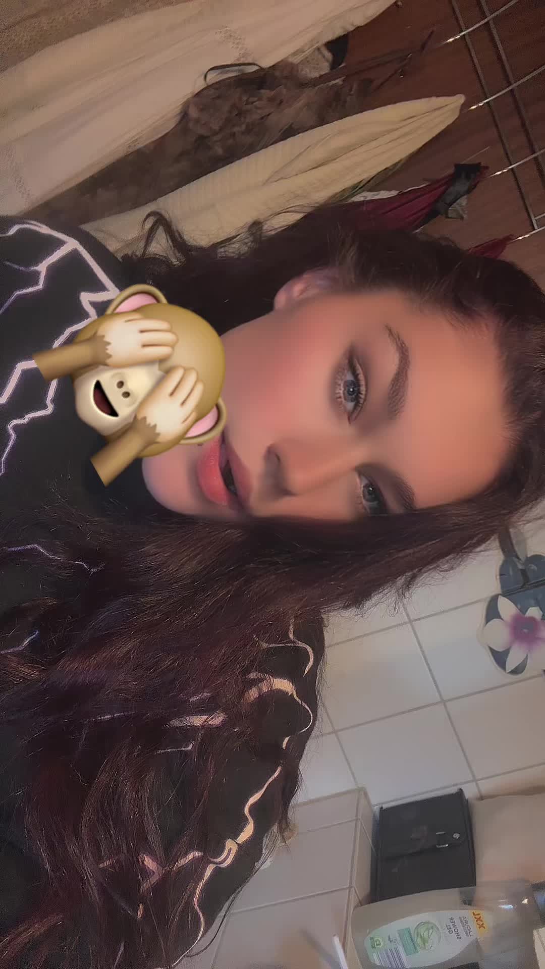 @Roservanii🌹