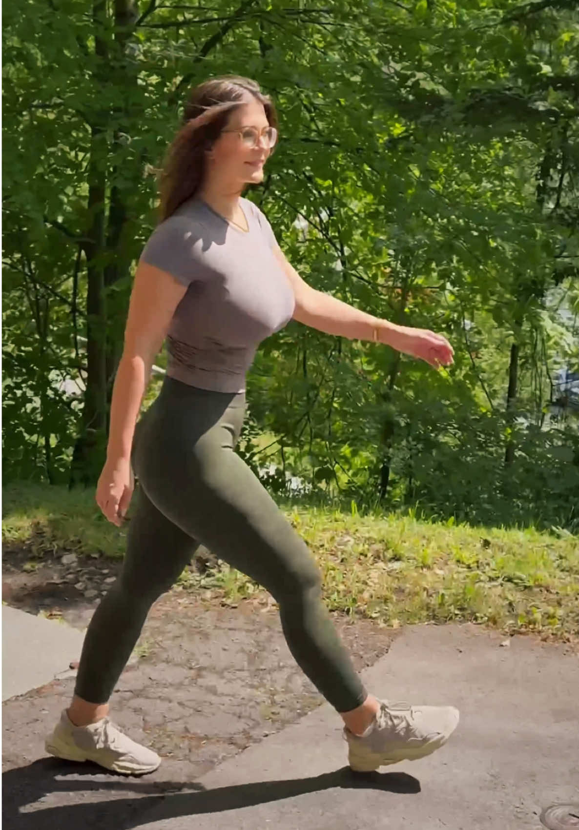 @liesaherz