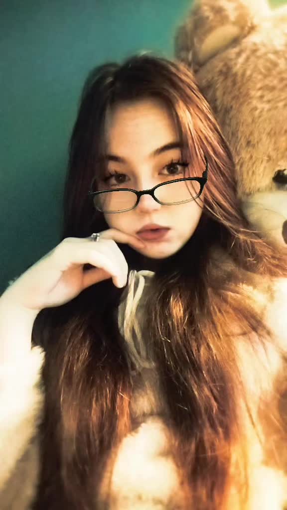 @🫠busy girl🥹